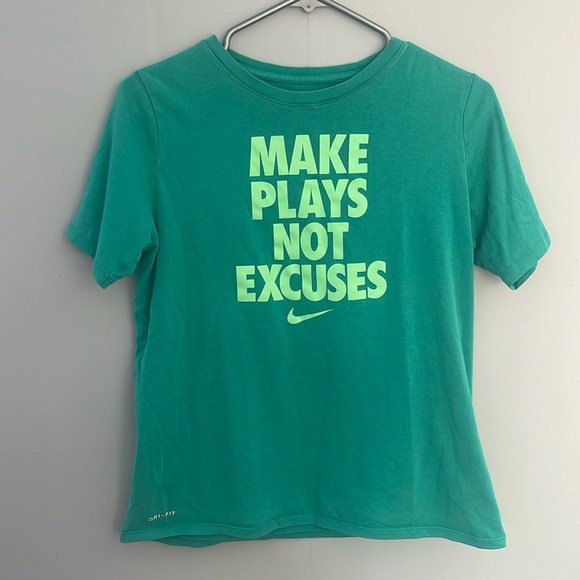 Nike Tshirt “MAKE PLAYS NOT EXCUSES “ size XL - Picture 1 of 5